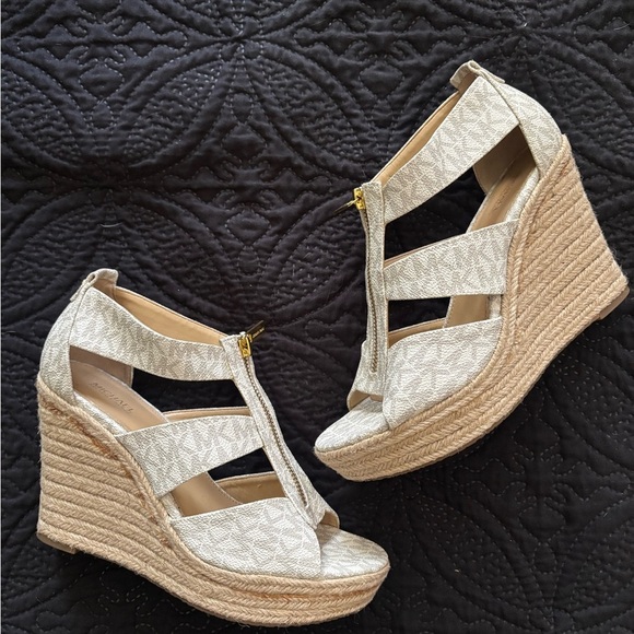 MICHAEL Michael Kors White and Gray Wedge Sandals - Picture 1 of 9